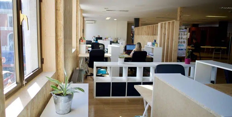 Si no has teletrabajado en VIA LAB espacio coworking, visita ya este coworking.