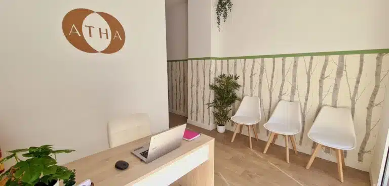 Visita Atha Center.